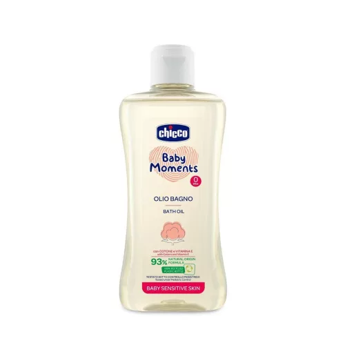 CHICCO Fürdőolaj pamuttal és E-vitaminnal Baby Moments Sensitive 93 % természetes összetevőkkel 200