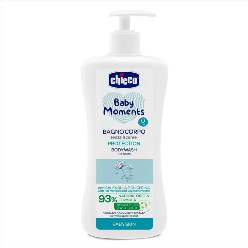 CHICCO Baby Moments Protection testápoló sampon adagolóval 93 % természetes összetevőkkel 500 ml