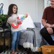 BABY EINSTEIN Fa zenélő játék gitár Together in Tune Guitar™ Connected Magic Touch™ HAPE 6hó+
