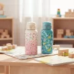 PETITE&MARS Rozsdamentes termo kulacs ivócsőrrel 500 ml Dino Park 36hó+