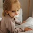 BABYONO Szilikon cumik anatómiai 18m+, 2 db