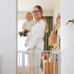 BABYONO Biztonsági kapu lépcsőkre és ajtókra 75–96 cm, gyerekeknek és kutyáknak, fúrás nem szükséges