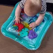 BABY EINSTEIN Vizes alátét 40x40 cm Sensory Splash™ 0hó+