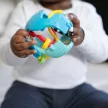 BABY EINSTEIN Játék érzékelő labda rágókával Rattle & Sense™ 3m+