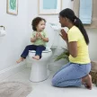 BRIGHT STARTS Flip & Sit™ STITCH™ 18m+ WC-redukció, 23 kg-ig