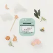 ERGOPOUCH Alvózsák és kezeslábas 2 az 1-ben organikus pamut Suit Daisies 3-12 hó, 6-10 kg, 0,2 tog