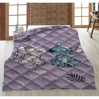   Disney Lilo és Stitch, A csillagkutya Love Story steppelt ágytakaró, paplan 140x200cm