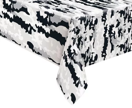 Fortnite Black terepmintás műanyag asztalterítő 137x213 cm