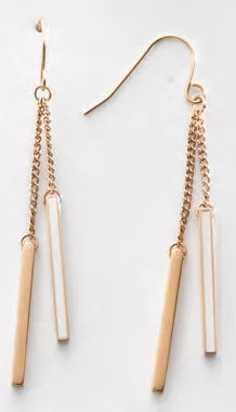 Victoria Rose gold színű fehér mintás fülbevaló